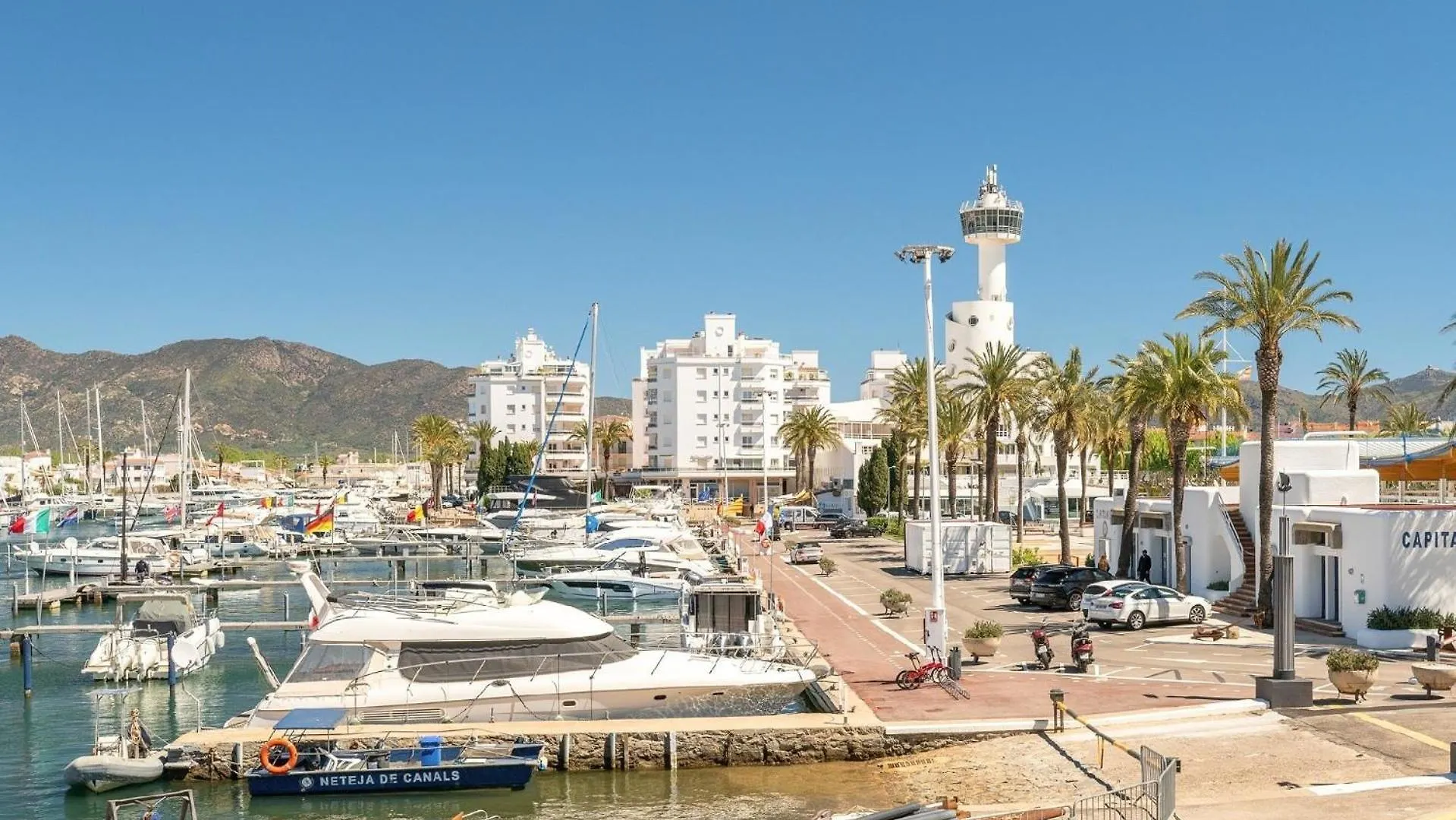 Apartmán Ferienwohnung Fuer 4 Personen Ca 40 Qm In Empuriabrava, Costa Brava Golf De Roses